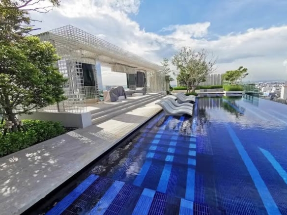 pool of Life Ladprao