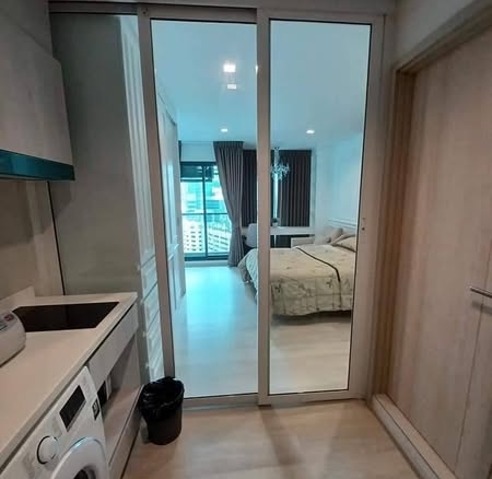 bedroom and room interior of Life One Wireless
