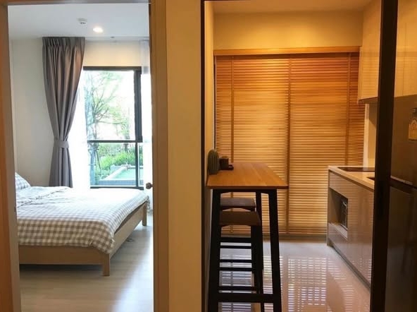 bedroom and room interior of Life Sukhumvit 48