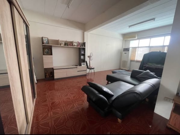 living room and bedroom of นวไท เภสัช