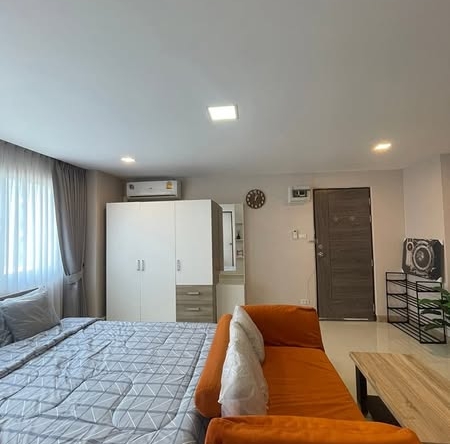 bedroom of LIV@NIMMAN Condominium
