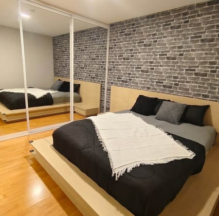 bedroom of Lumpini Center Sukhumvit 77.