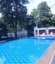 pool of Lumpini Center Sukhumvit 77.