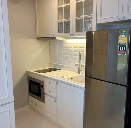 kitchen of Lumpini Place Srinagarindra – Hua Mak Station