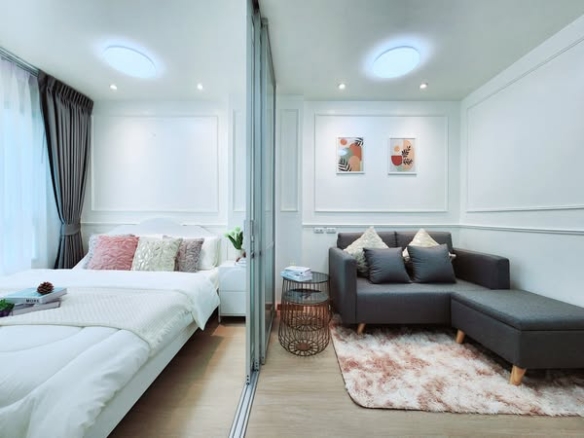 living room and bedroom of Lumpini Ville On Nut – Phatthanakan