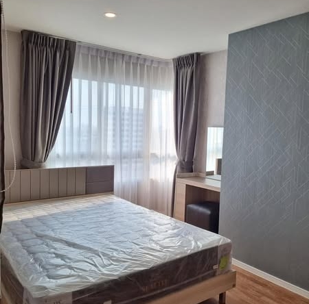 bedroom of Lumpini Ville Phattanakarn-Srinakarin Condominium