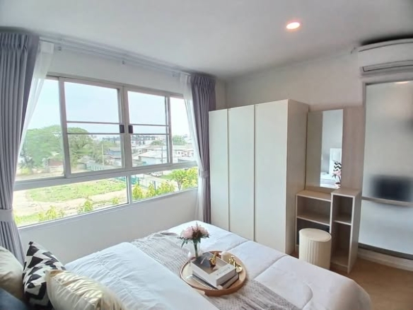bedroom of Lumpini Ville Ramkhamhaeng 26