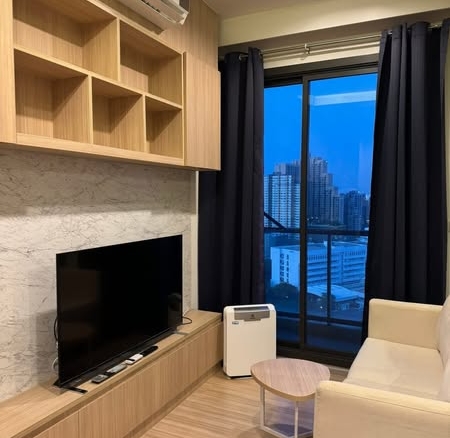 living room and bedroom of M Jatujak