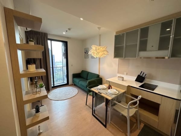 living room of MARU Ekkamai 2
