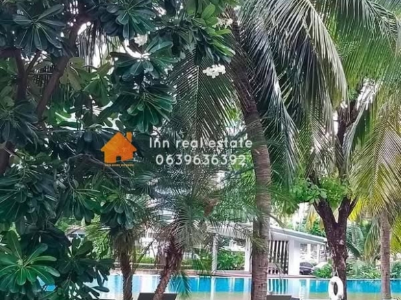 pool of Metro Park Sathorn phase 2/2