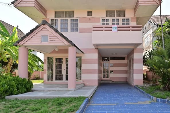 Mooban Home Place