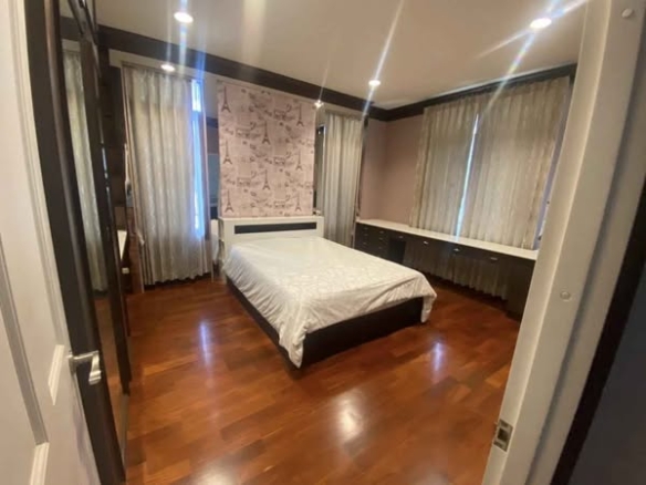 bedroom of Narasiri Pattanakarn-Srinakarin