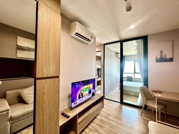 bedroom and room interior of Niche MONO Sukhumvit Bearing