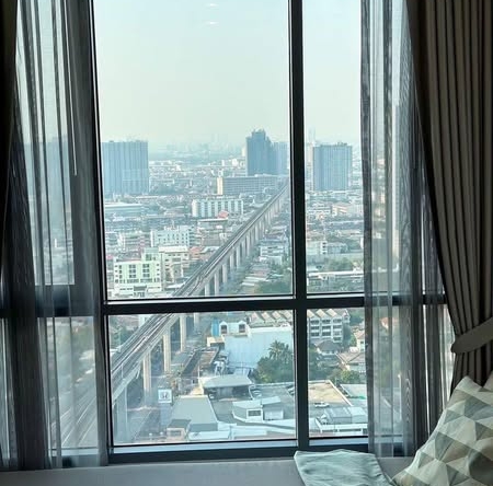 bedroom of Niche Pride Tao Poon Interchange