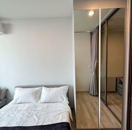 bedroom and room interior of Niche Pride Tao Poon Interchange