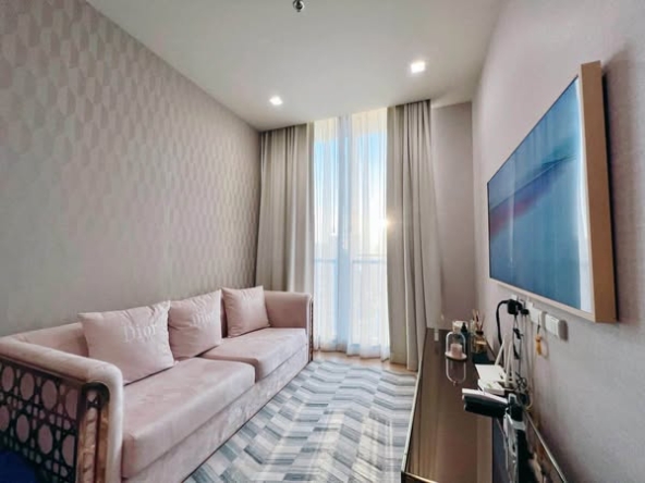 living room and bedroom of Noble Around Sukhumvit 33