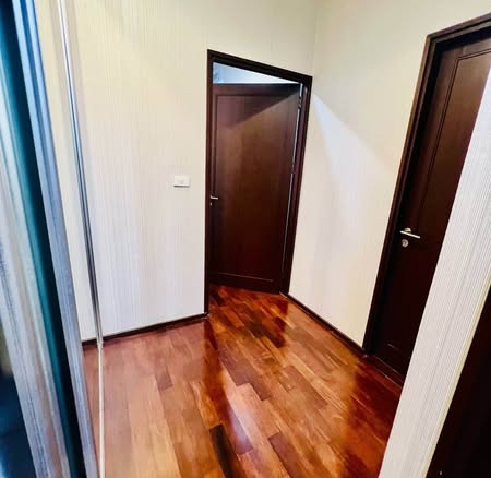 room interior of Noble Ora