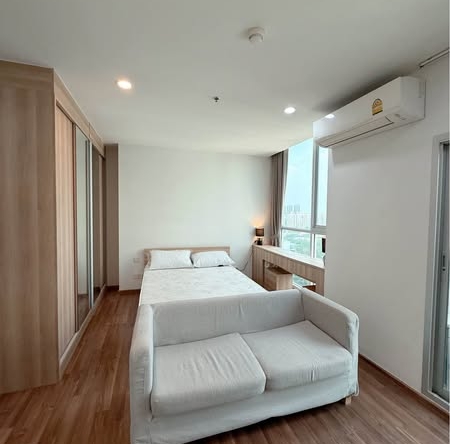 bedroom of Noble Revolve Ratchada 2