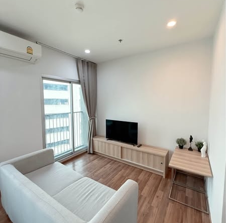living room of Noble Revolve Ratchada 2