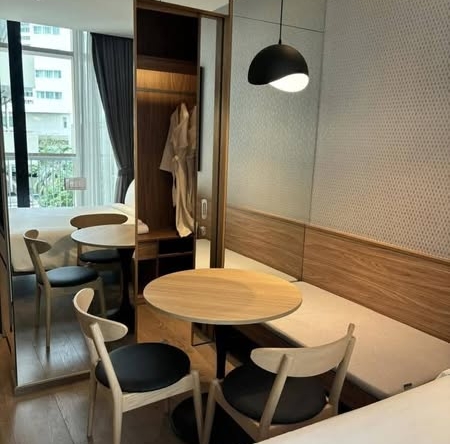 bathroom of Park Origin Phrom Phong