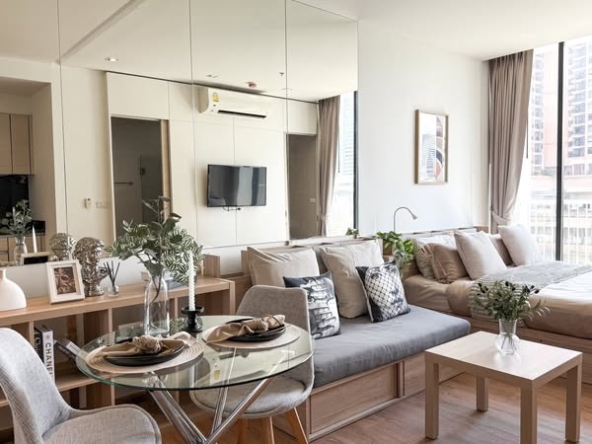living room of Park Origin Phrom Phong