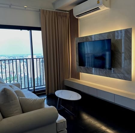 bedroom and living room of Park​ Origin​ Thonglor