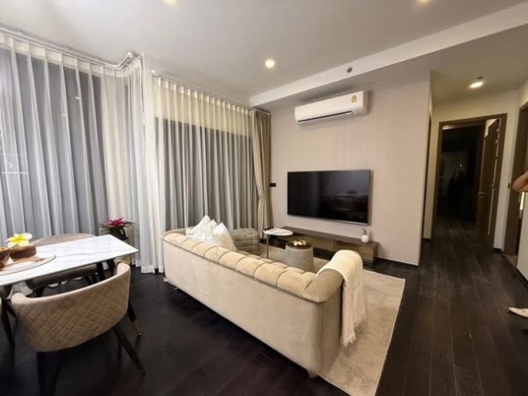 bedroom and living room of Park​ Origin​ Thonglor