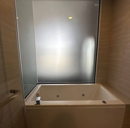 room interior and bathroom of Park​ Origin​ Thonglor