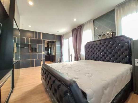 bedroom of Passorn Prestige Luxe Pattanakarn 44