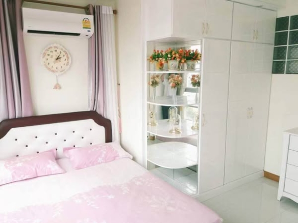bedroom of Pathum Wan Resort