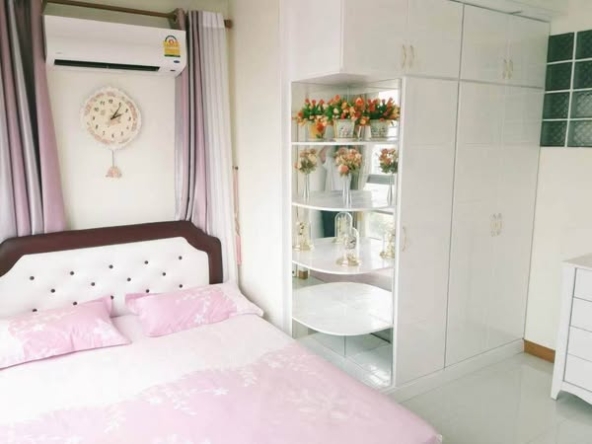 bedroom of Pathum Wan Resort