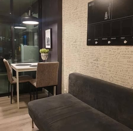 living room of Pause 115