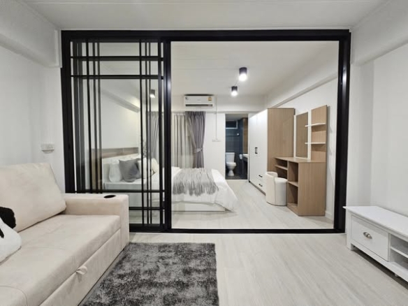 living room and bedroom and room interior of Petshy Condo – คอนโดเลี้ยงสัตว์ได้