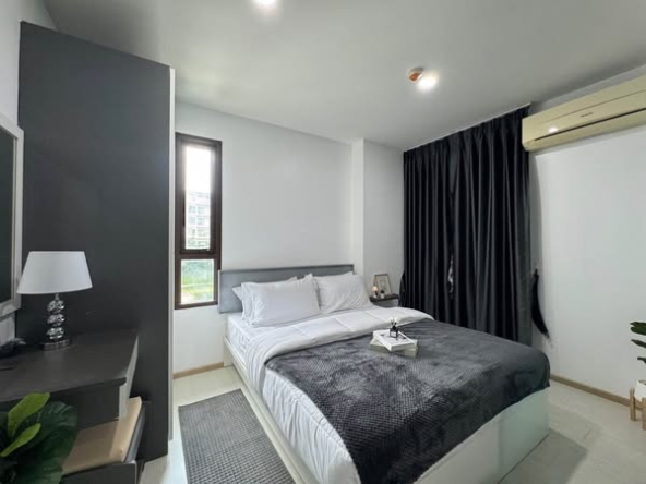 bedroom of Phanason City Condo