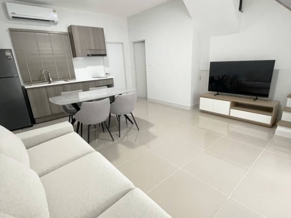 living room of Pleno Sukhumvit-Bangna 2