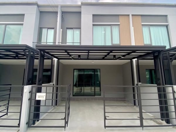 room interior of Pleno Sukhumvit-Bangna 2