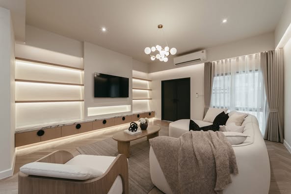 bedroom and living room of Quarter 31