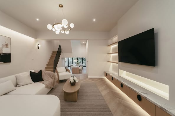 living room of Quarter 31