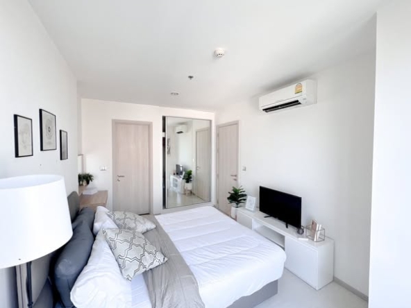 bedroom of Rhythm Sukhumvit 42