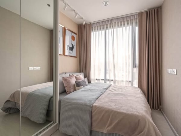 bedroom and room interior of Rhythm Sukhumvit 42