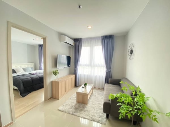 bedroom of Rich Park Chao Phraya
