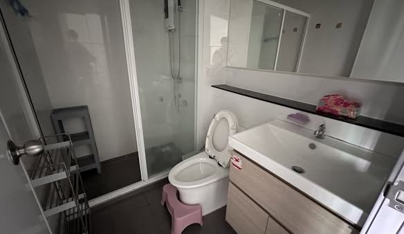 bathroom of RYE Condo Sukhumvit 101/1