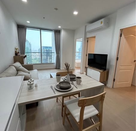 Sathon House