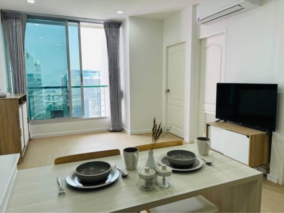 Sathon House