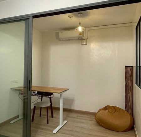 room interior of Siamese Gioia