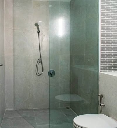 room interior and bathroom of Siamese Gioia