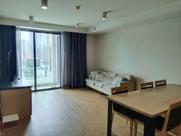 bedroom of Siamese Surawong