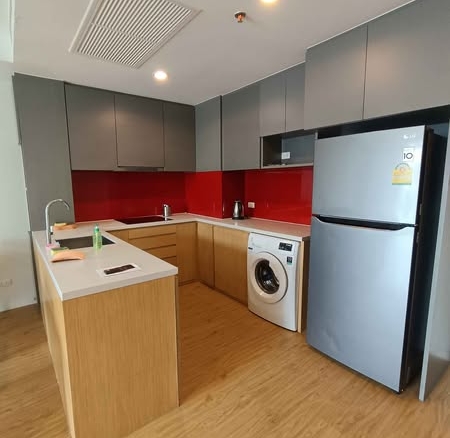 kitchen of Siamese Surawong