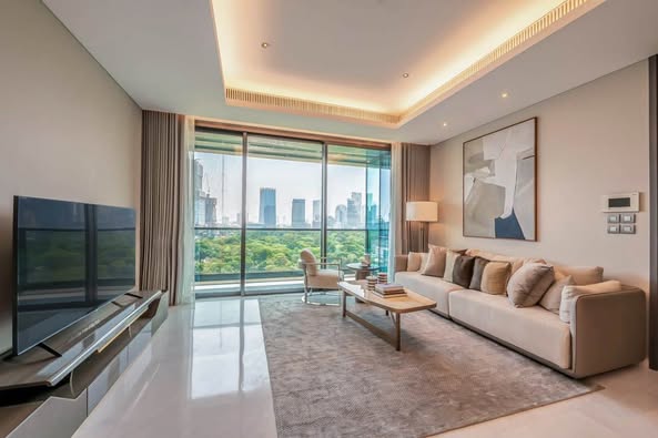 living room and bedroom of Sindhorn Tonson