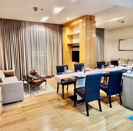 living room and room interior of Siri at Sukhumvit
